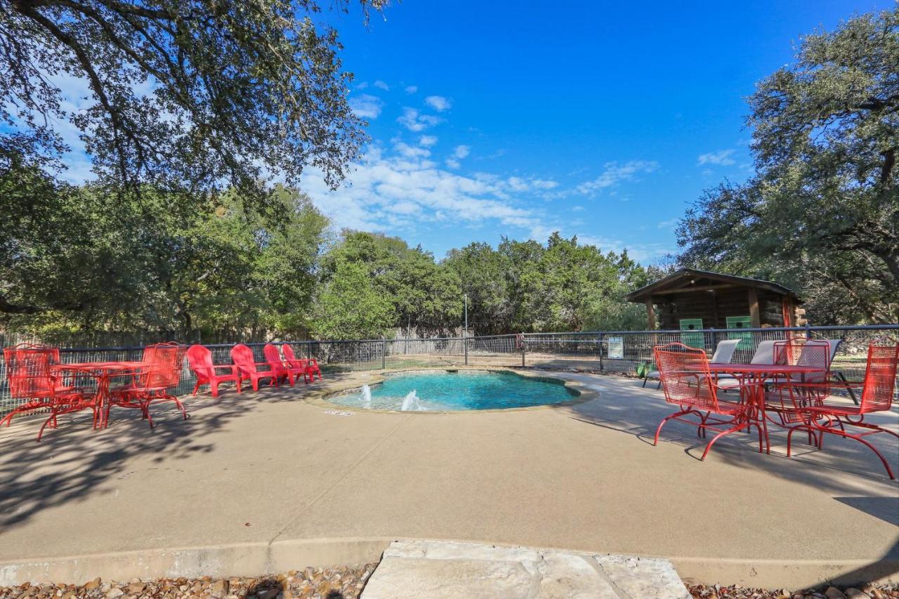 Wimberley Log Cabins Resort And Suites- The Oak Lodge Dış mekan fotoğraf